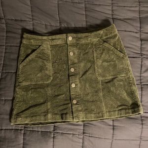 Wild Fable green stretchy corduroy skirt